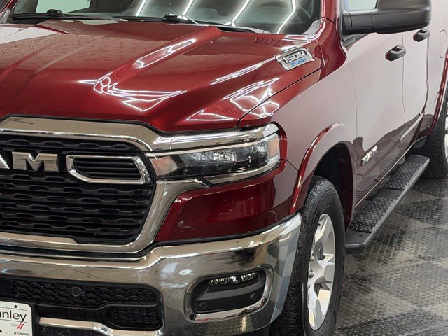 Used 2025 RAM 1500 Big Horn AWD/4WD image 7