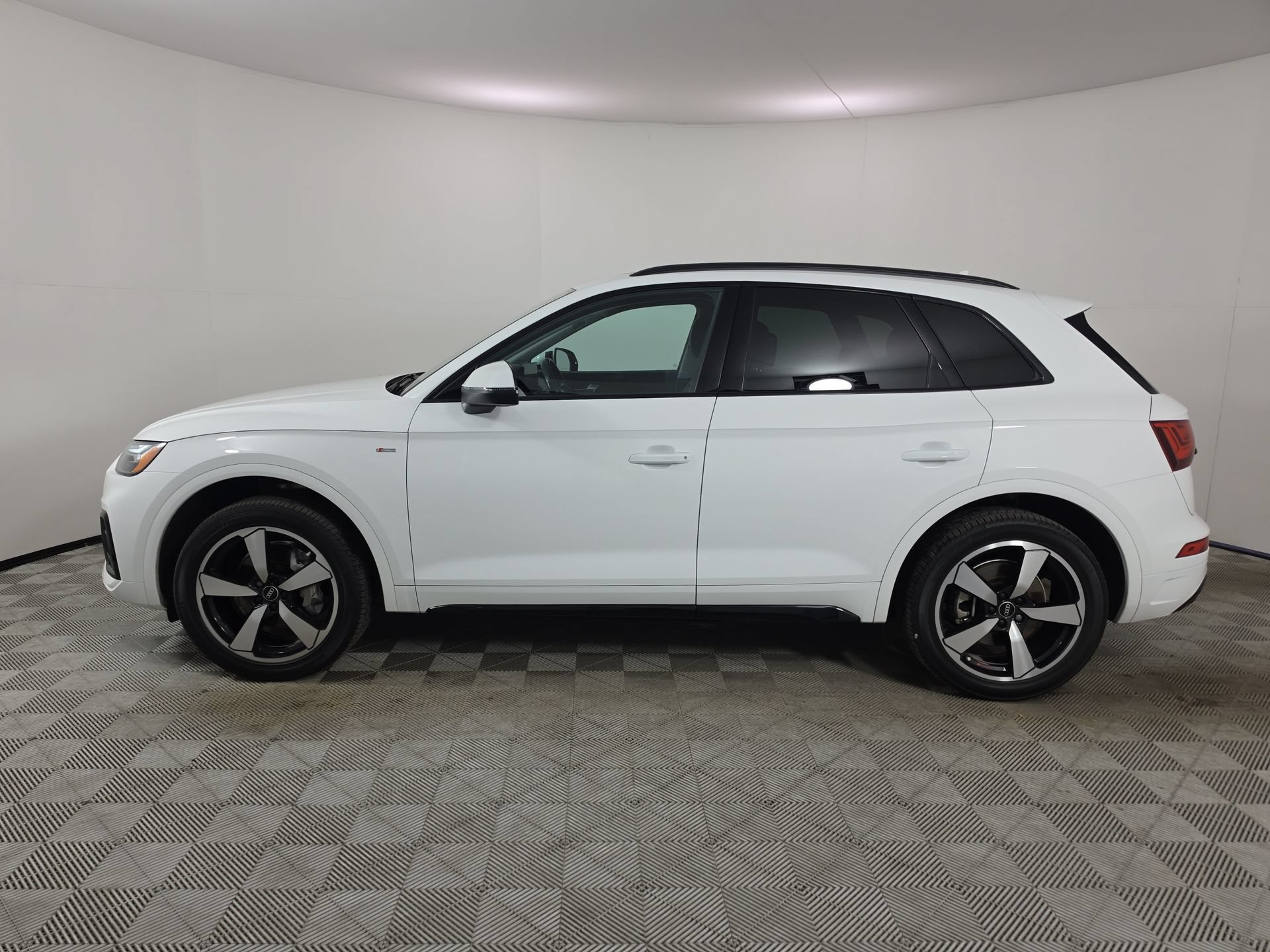 Used 2022 Audi Q5 2.0T Premium Plus AWD/4WD image 4