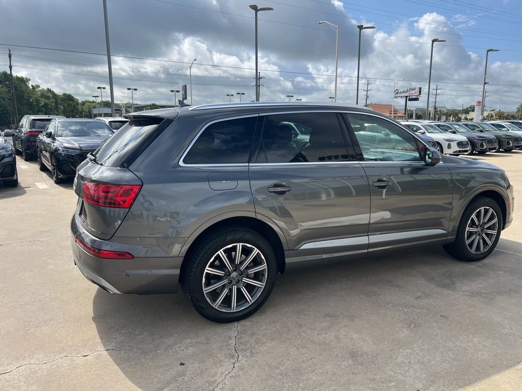 Used 2019 Audi Q7 3.0T Premium Plus w/ Premium Plus Package AWD/4WD image 3
