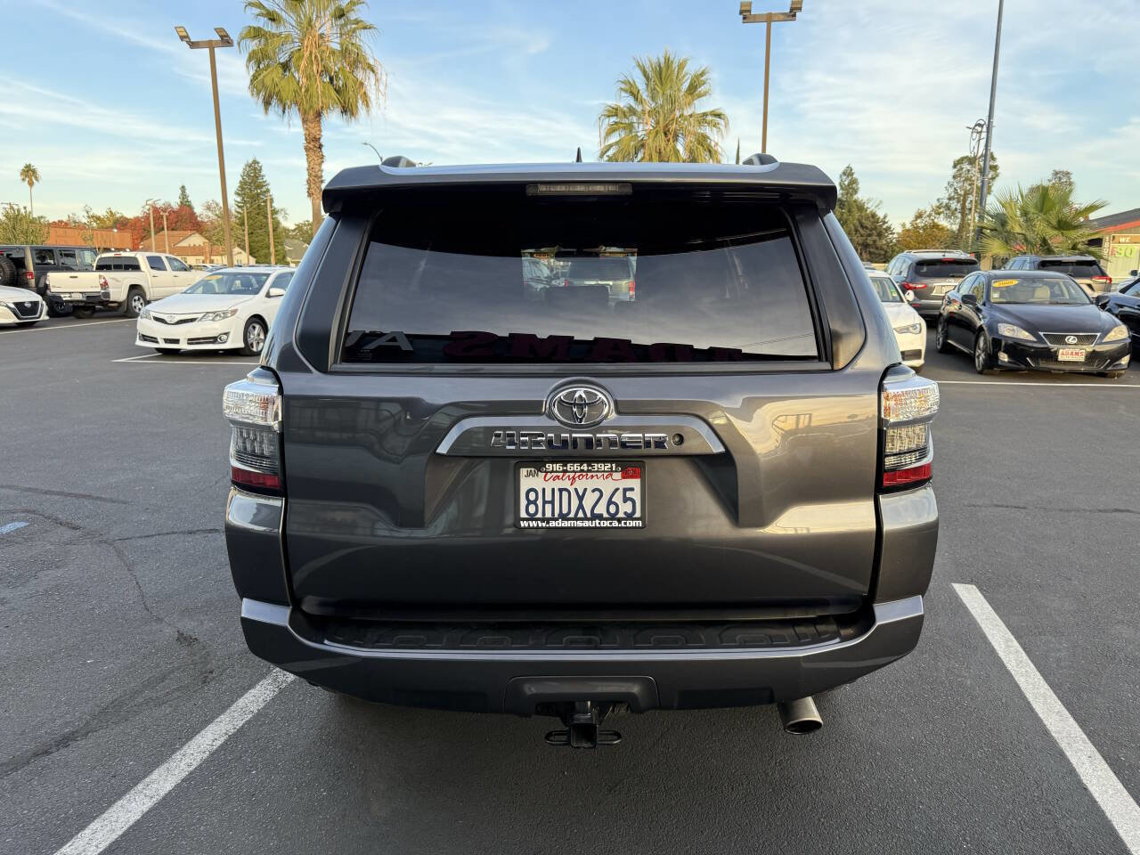 Used 2019 Toyota 4Runner SR5 AWD/4WD image 4