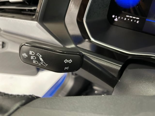 Used 2023 Volkswagen Jetta SE FWD image 19