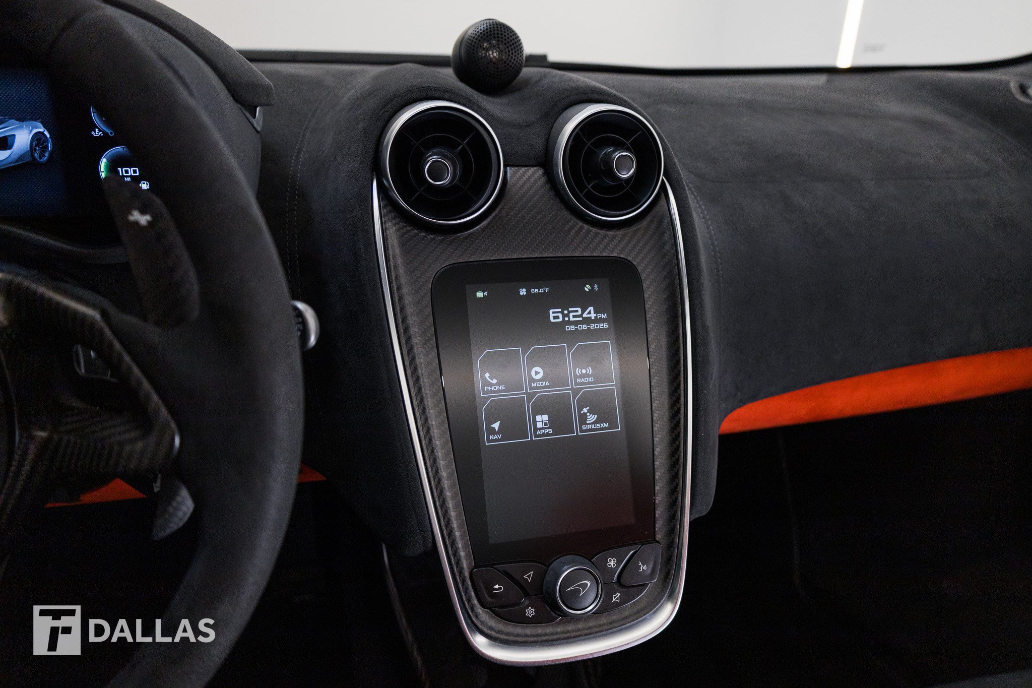Used 2020 McLaren 600LT Spider RWD image 38