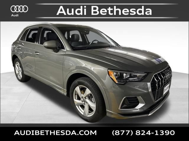 Used 2020 Audi Q3 2.0T Premium w/ Convenience Package AWD/4WD image 1