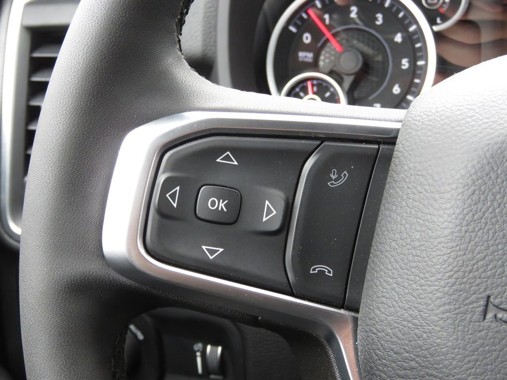 Used 2025 RAM 2500 Big Horn AWD/4WD image 21