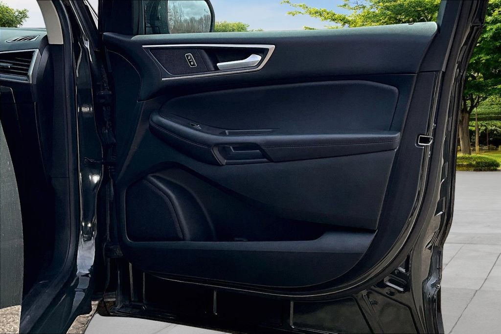 Used 2023 Ford Edge SEL image 23