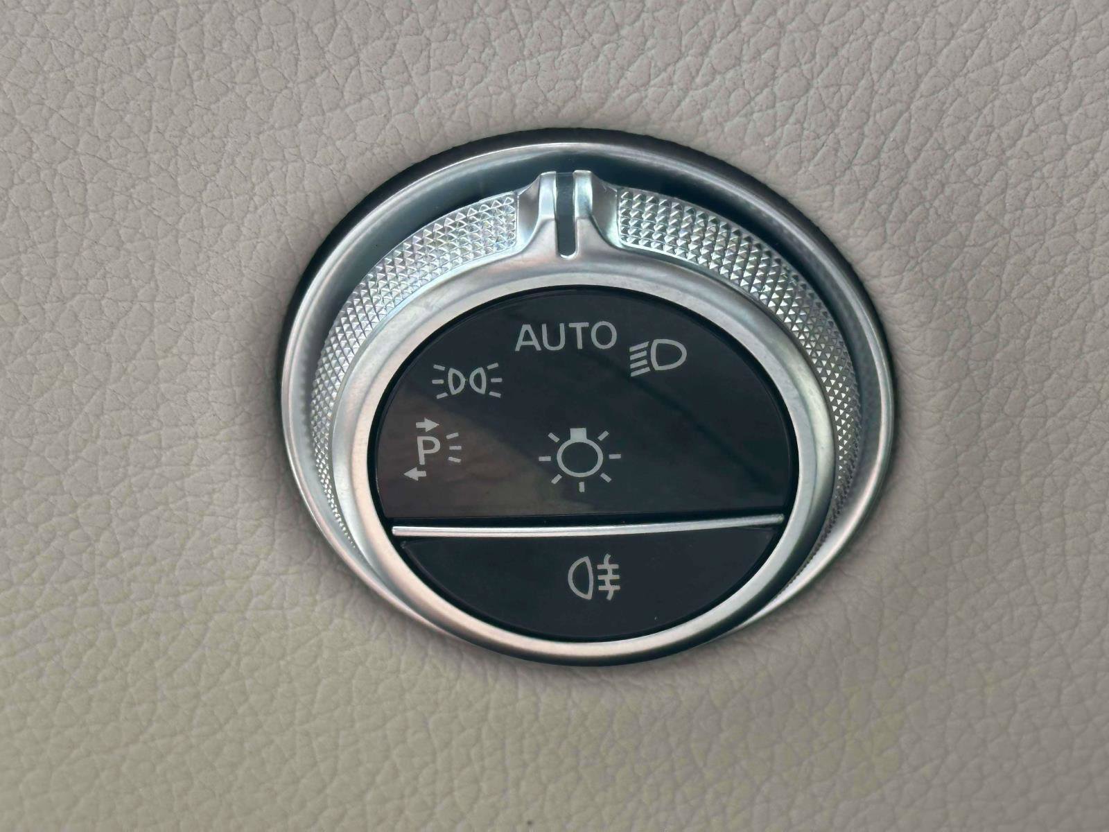 Certified 2023 Mercedes-Benz GLC 300 4MATIC image 19