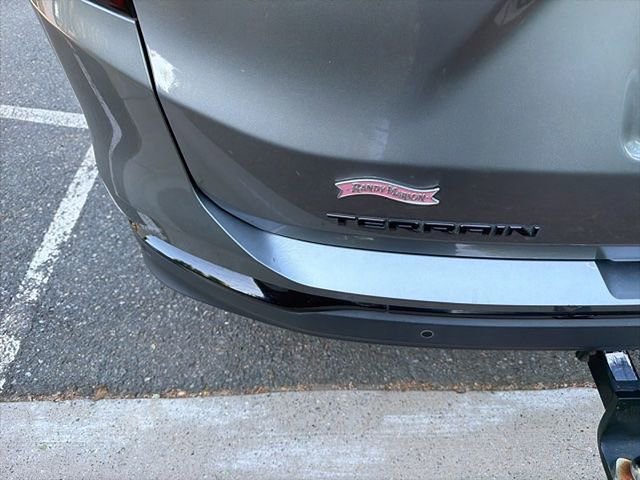 Used 2020 GMC Terrain SLT w/ Preferred Package FWD image 6