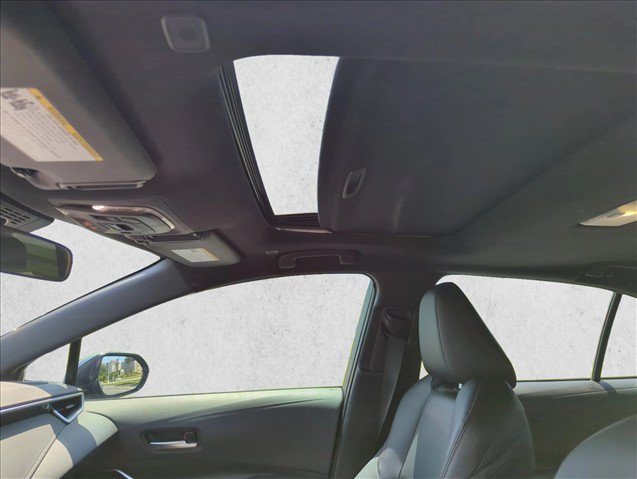 Certified 2025 Toyota Corolla XSE FWD image 22