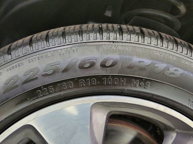 Used 2020 Jeep Cherokee Limited image 35