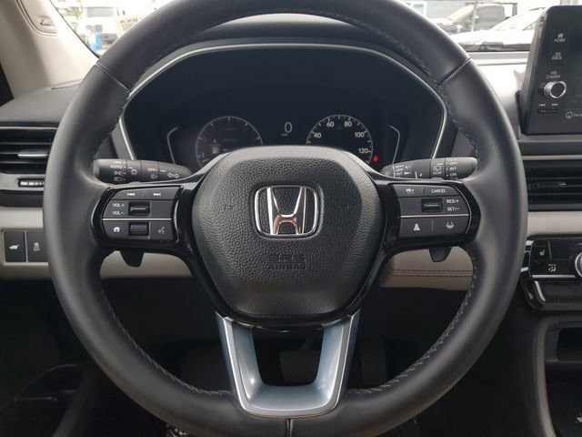 Used 2023 Honda Pilot Touring image 24