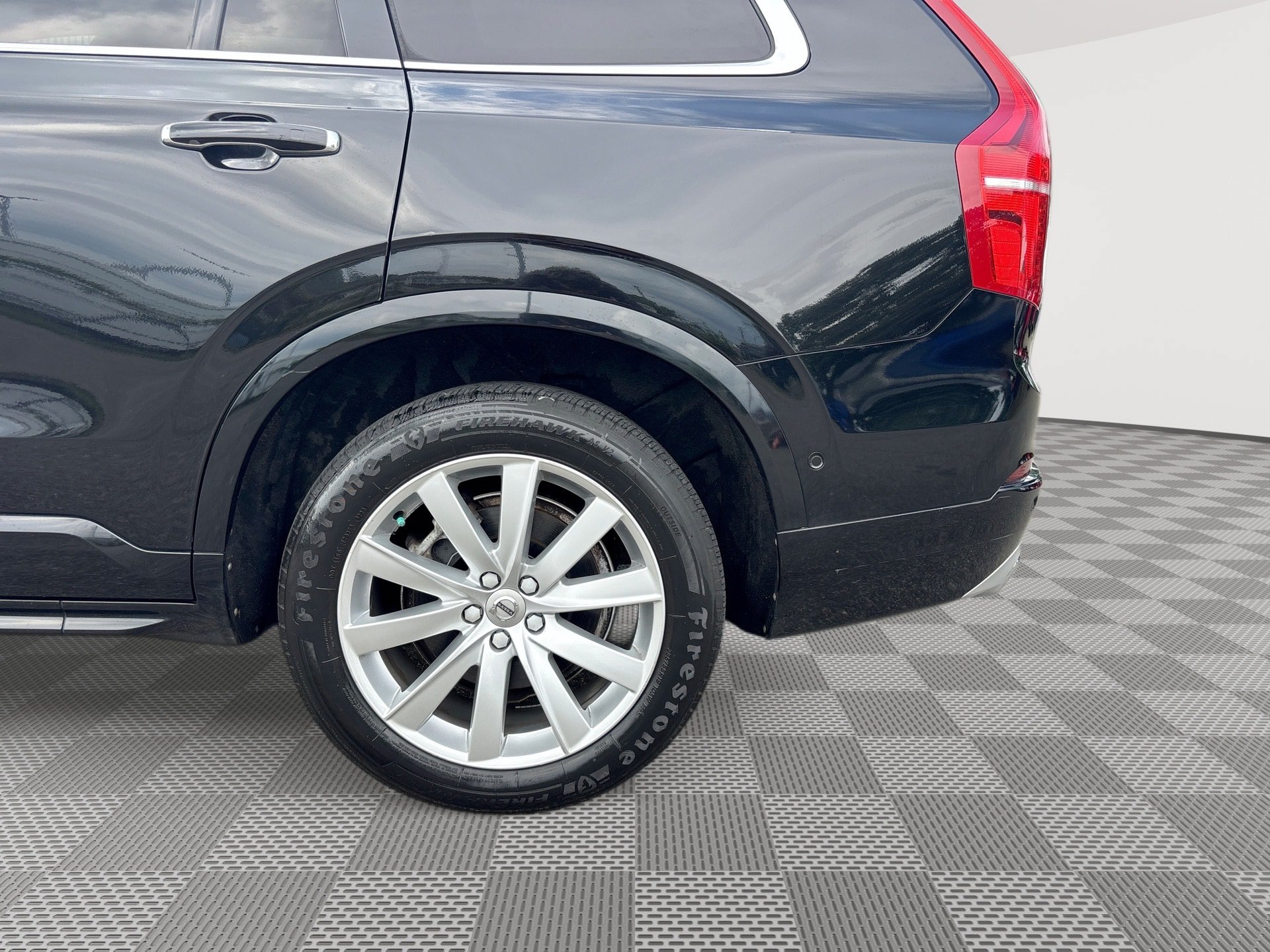 Used 2018 Volvo XC90 T6 Momentum w/ Convenience Package AWD/4WD image 29