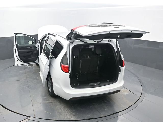 New 2026 Chrysler Voyager LX FWD image 70