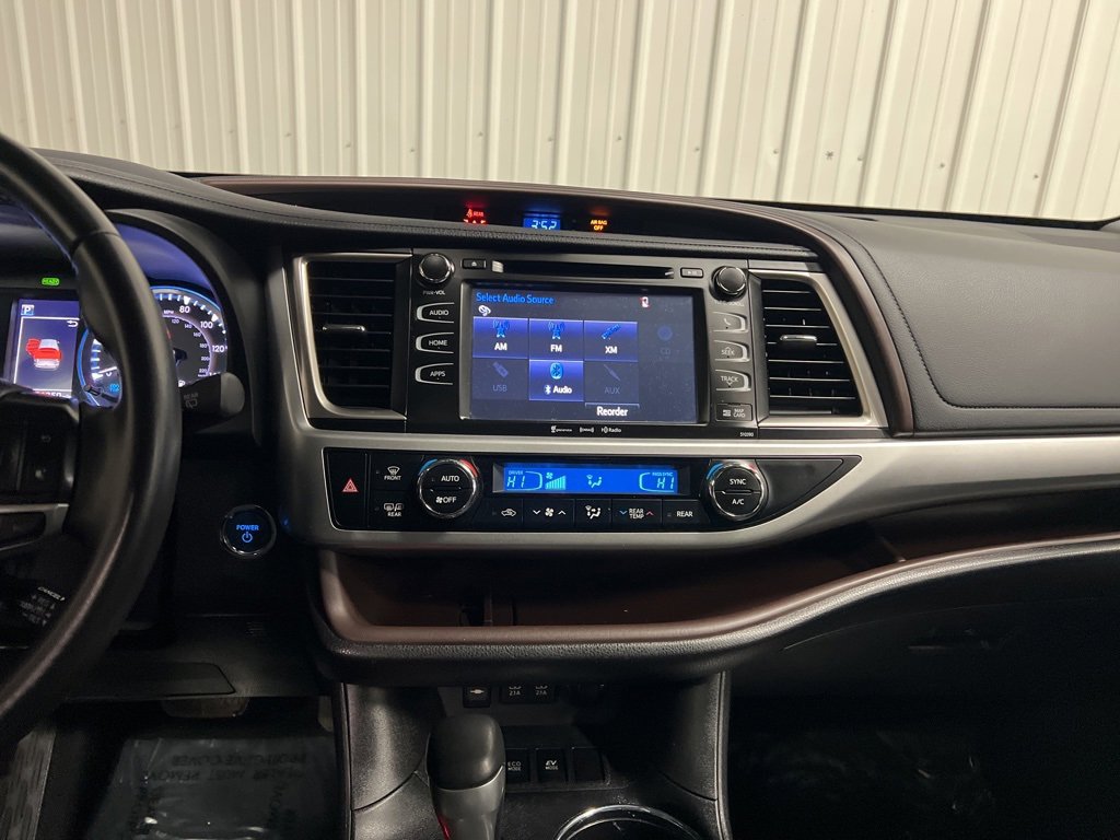 Used 2019 Toyota Highlander XLE image 15