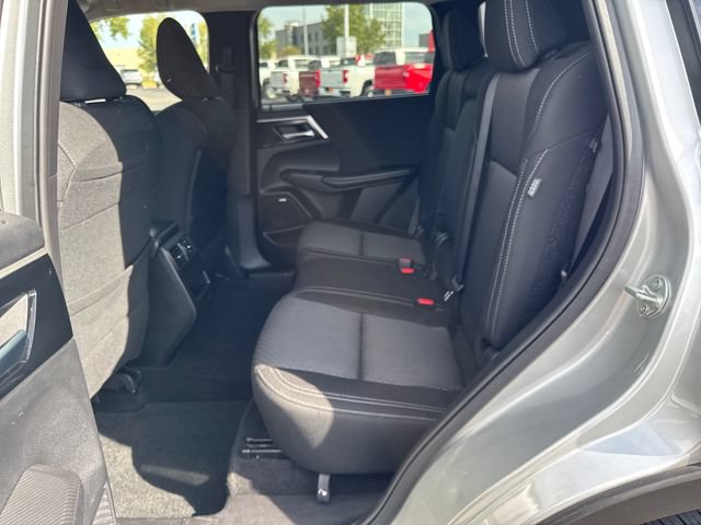 Used 2025 Mitsubishi Outlander ES AWD/4WD image 25