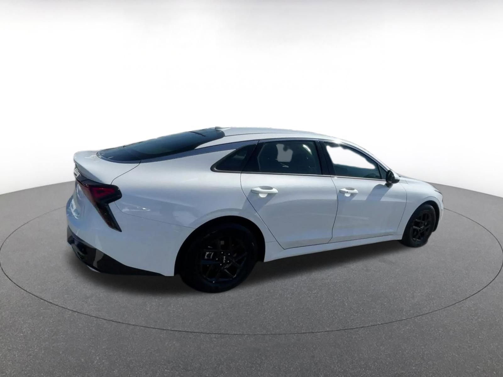 Used 2025 Kia K5 LXS image 15