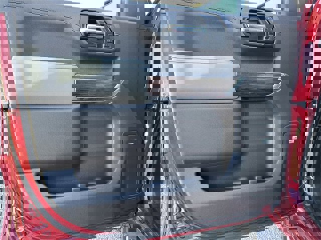 Used 2022 GMC Sierra 1500 SLT w/ SLT Premium Plus Package image 18