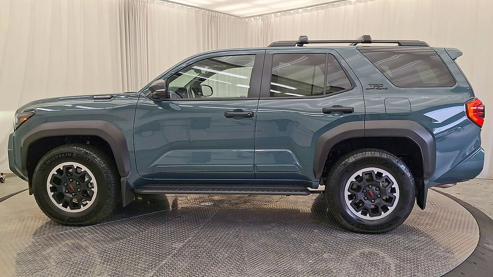 Certified 2025 Toyota 4Runner TRD Off-Road Premium w/ Tow Technology Package AWD/4WD image 12