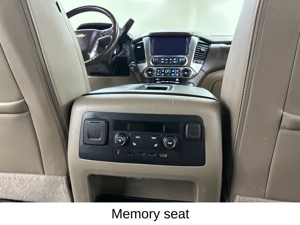 Used 2017 Chevrolet Suburban Premier AWD/4WD image 27