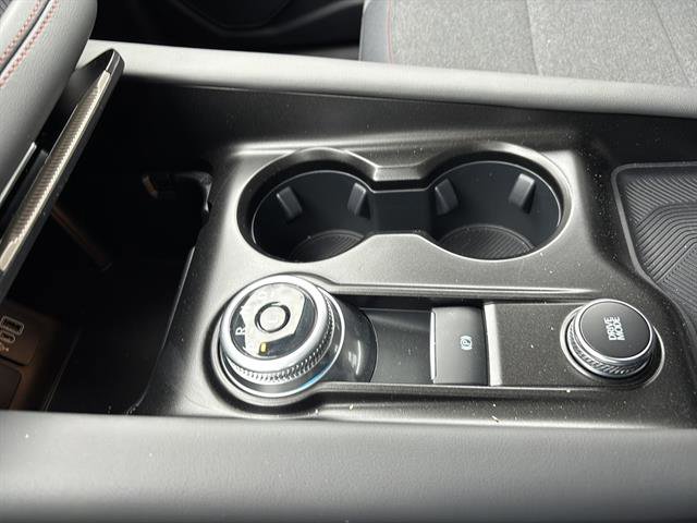 New 2025 Ford Explorer Active image 24