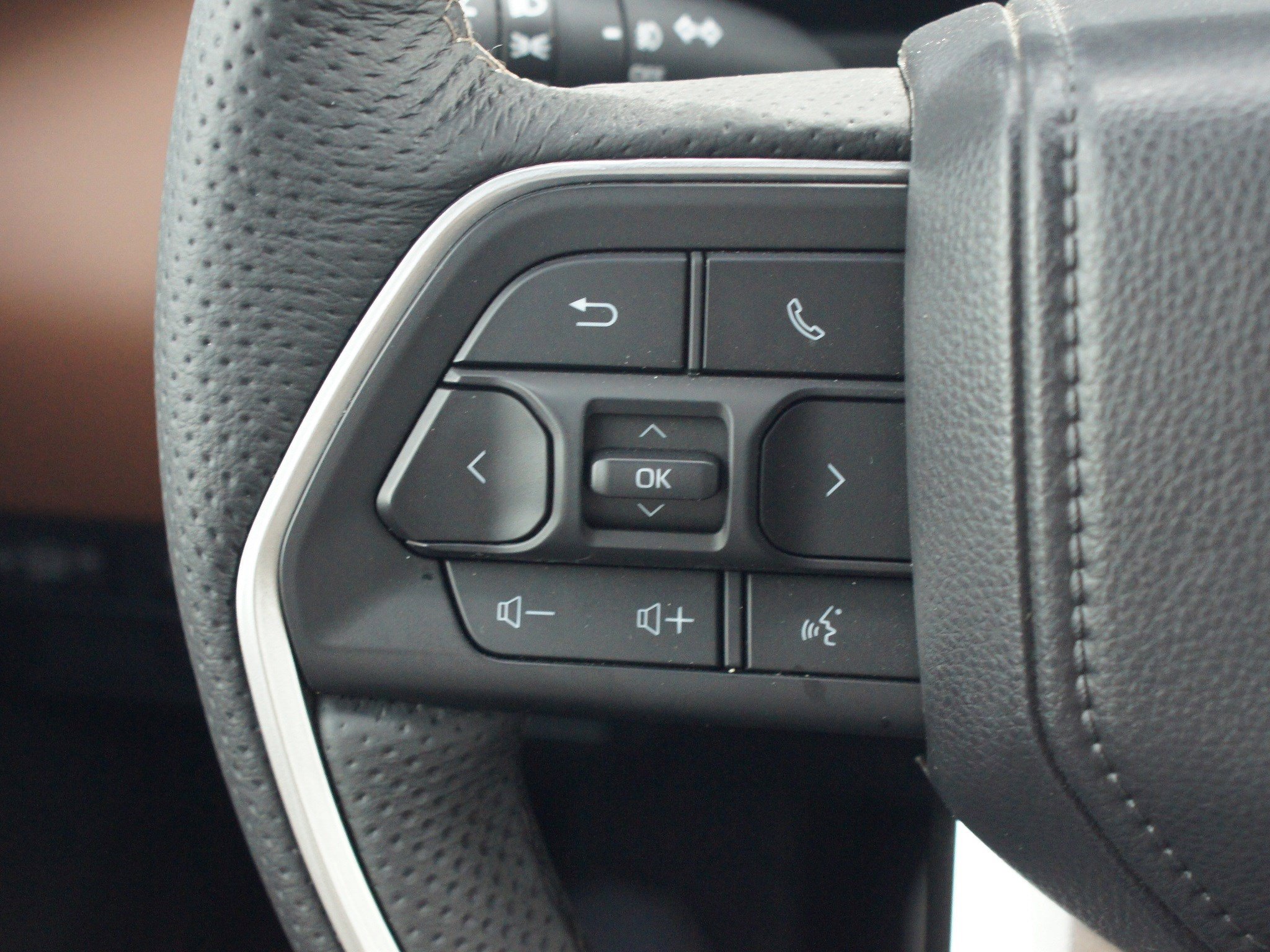 Used 2025 Toyota Sequoia 1794 Edition w/ TRD Off-Road Package AWD/4WD image 10