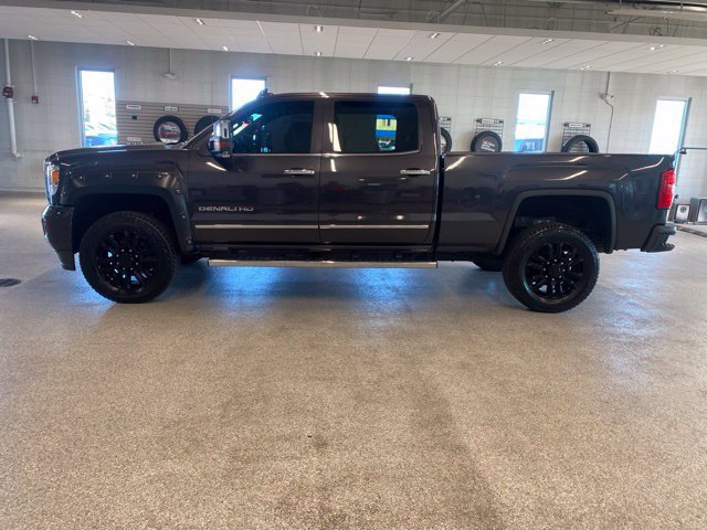 Used 2015 GMC Sierra 2500 Denali w/ Duramax Plus Package AWD/4WD image 8