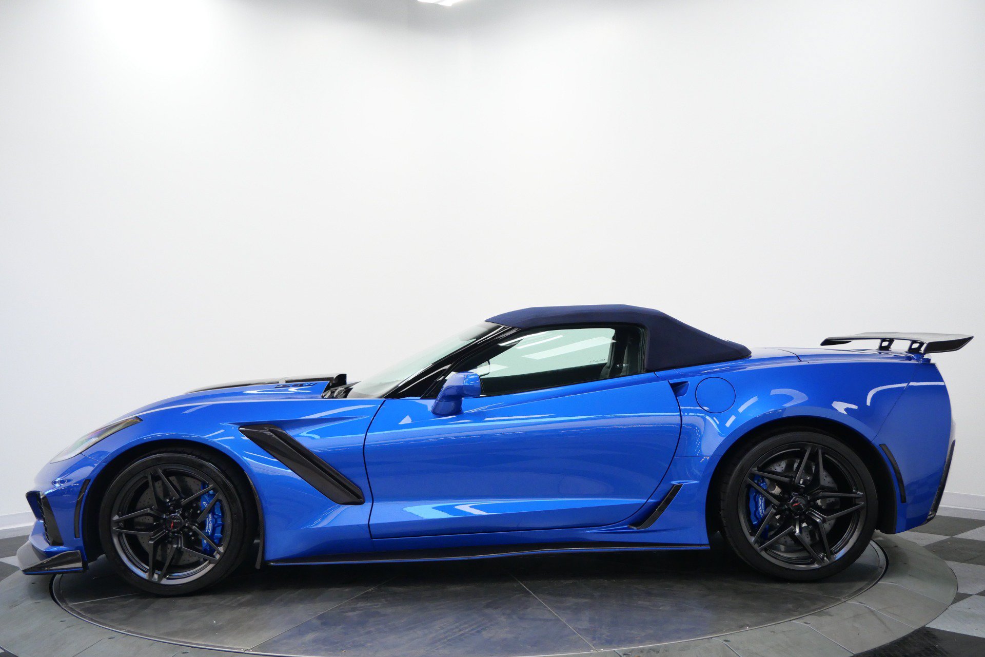 Used 2019 Chevrolet Corvette ZR1 RWD image 6