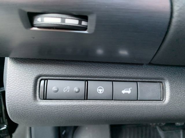 Used 2025 Nissan Pathfinder Rock Creek image 14