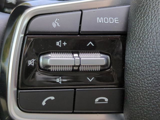 Used 2023 Kia Sorento S image 24