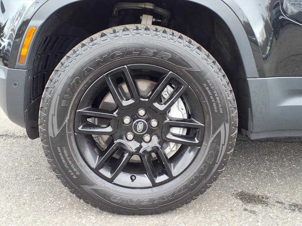 Certified 2024 Land Rover Defender 110 S image 9