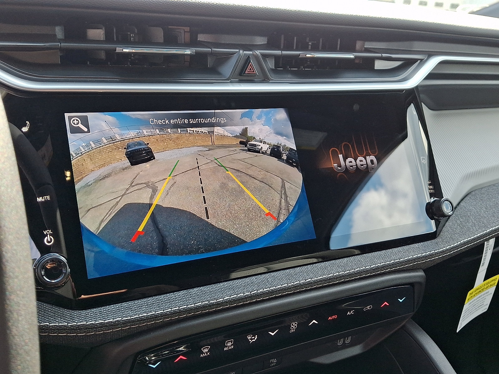 New 2026 Jeep Cherokee Laredo AWD/4WD image 14
