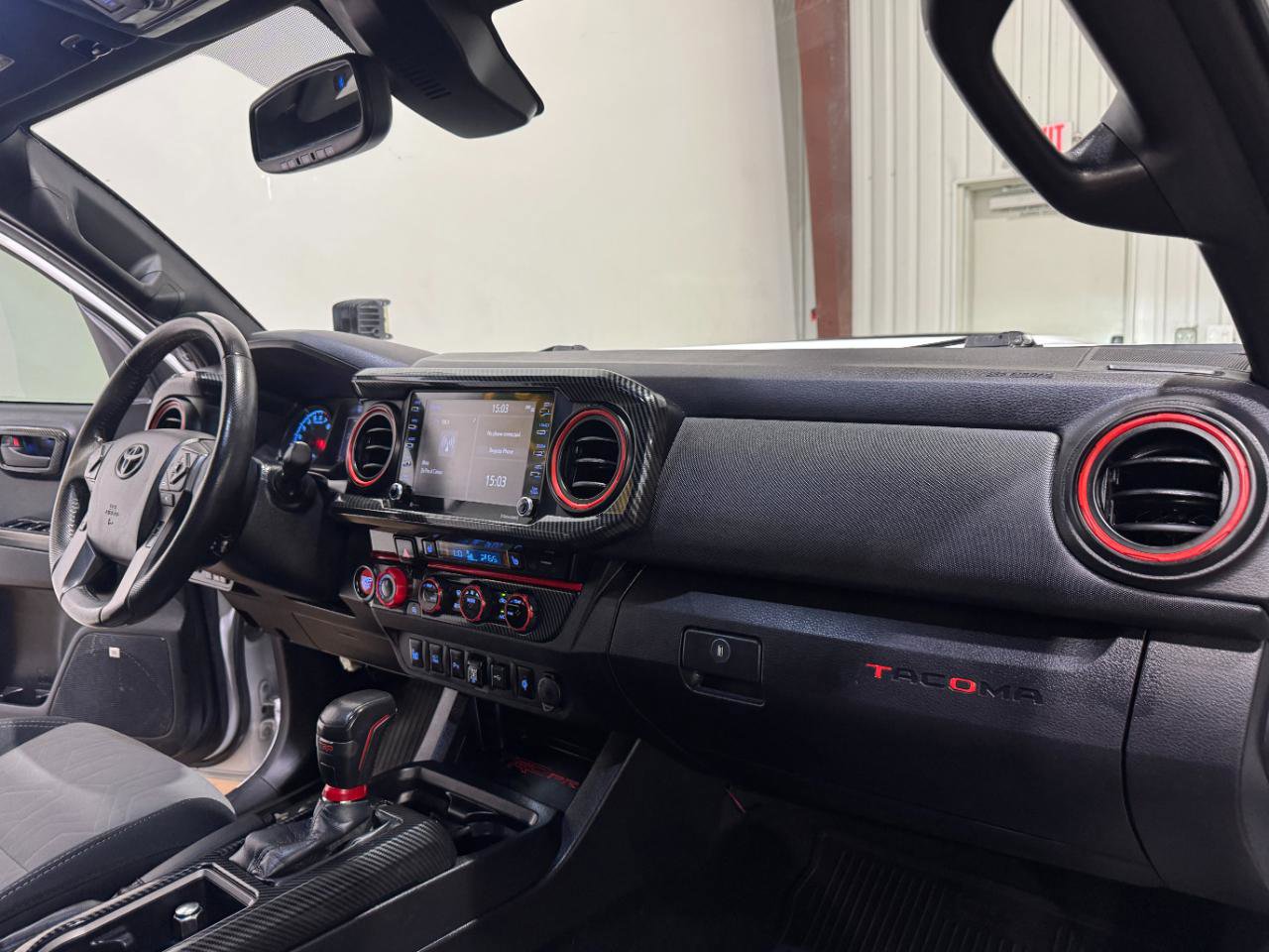 Used 2021 Toyota Tacoma TRD Off-Road w/ Technology Package AWD/4WD image 11