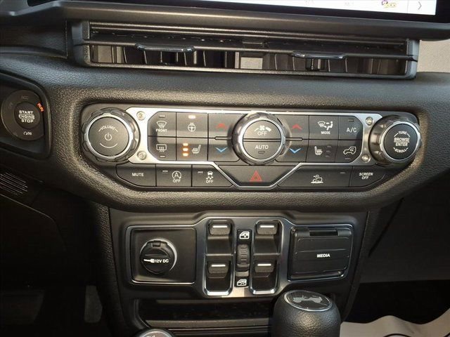 New 2026 Jeep Wrangler Unlimited Sport AWD/4WD image 15