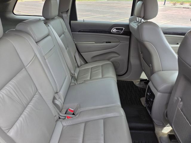 Used 2011 Jeep Grand Cherokee Laredo AWD/4WD image 37