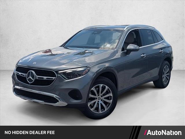 Used 2023 Mercedes-Benz GLC 300 4MATIC image 1