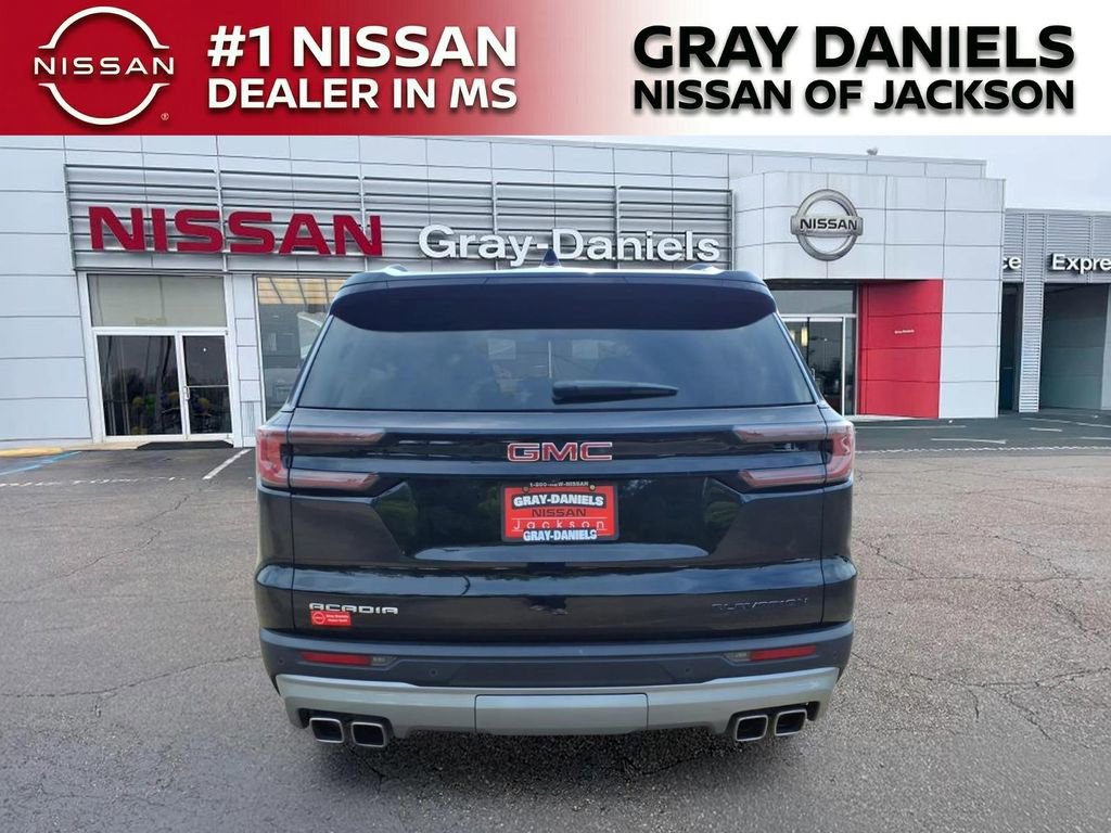 Used 2025 GMC Acadia Elevation w/ Elevation Premium Package FWD image 6