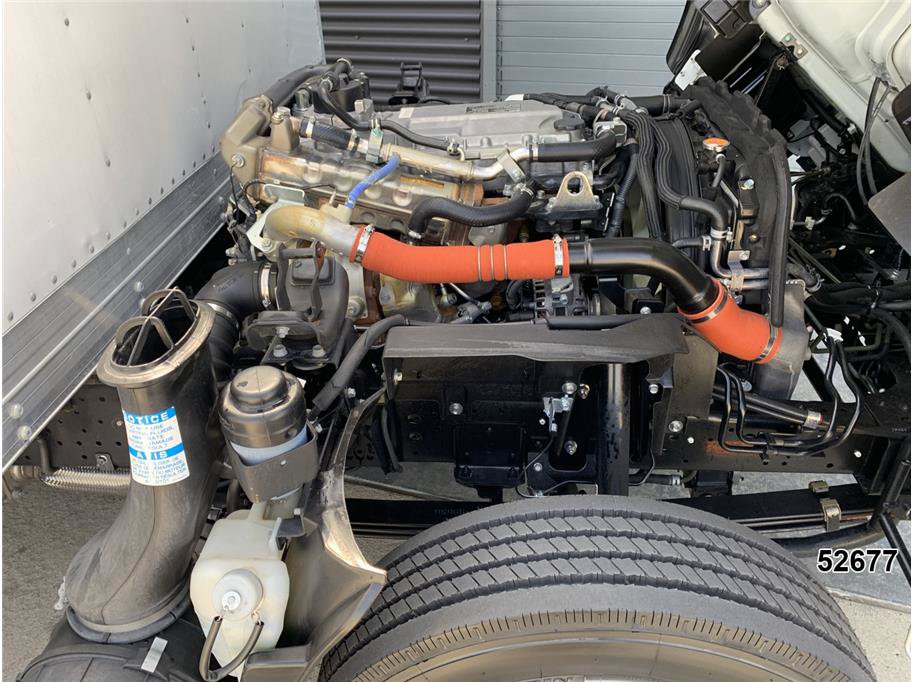 Used 2023 Isuzu NPR RWD image 15