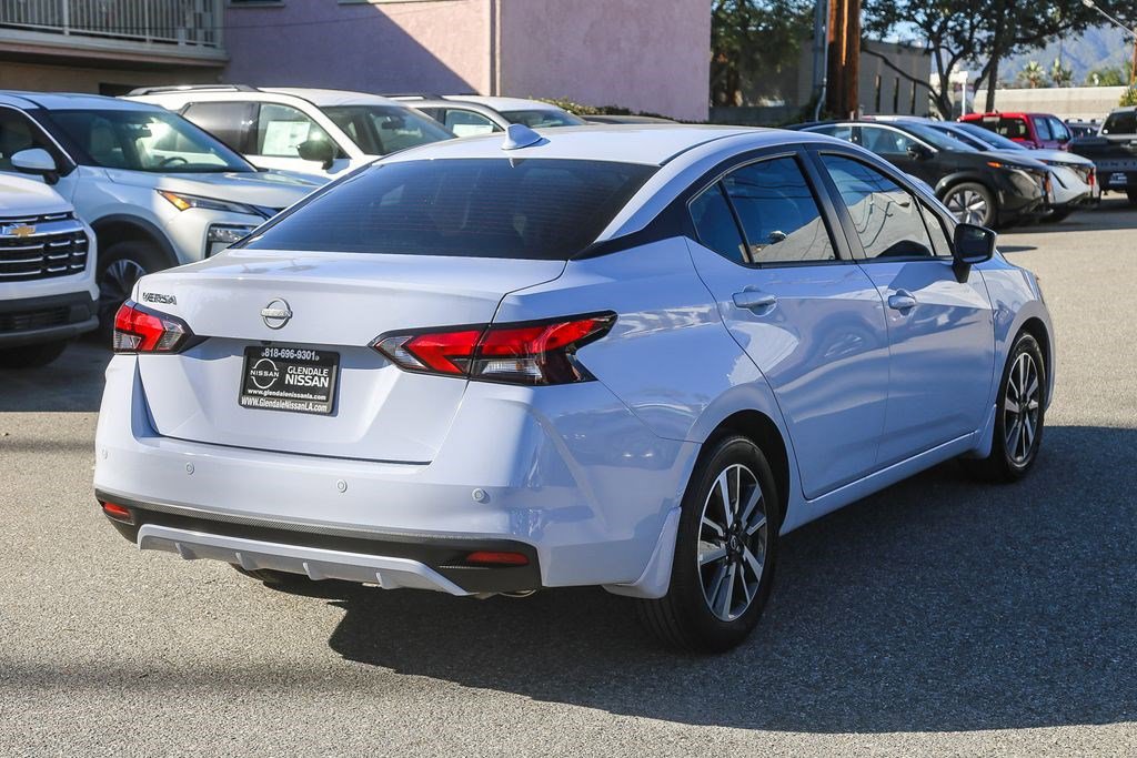 Used 2025 Nissan Versa SV w/ Trunk Package FWD image 7