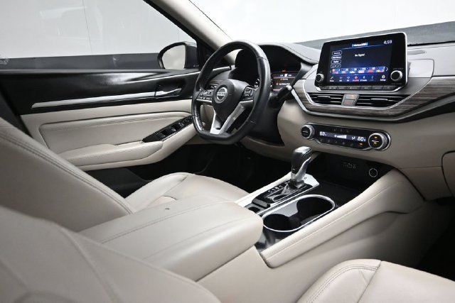 Used 2021 Nissan Altima 2.5 SL FWD image 13