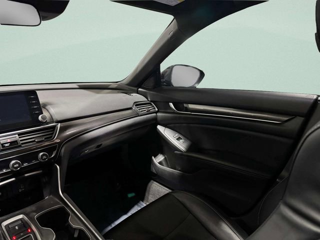 Used 2018 Honda Accord Sport image 13