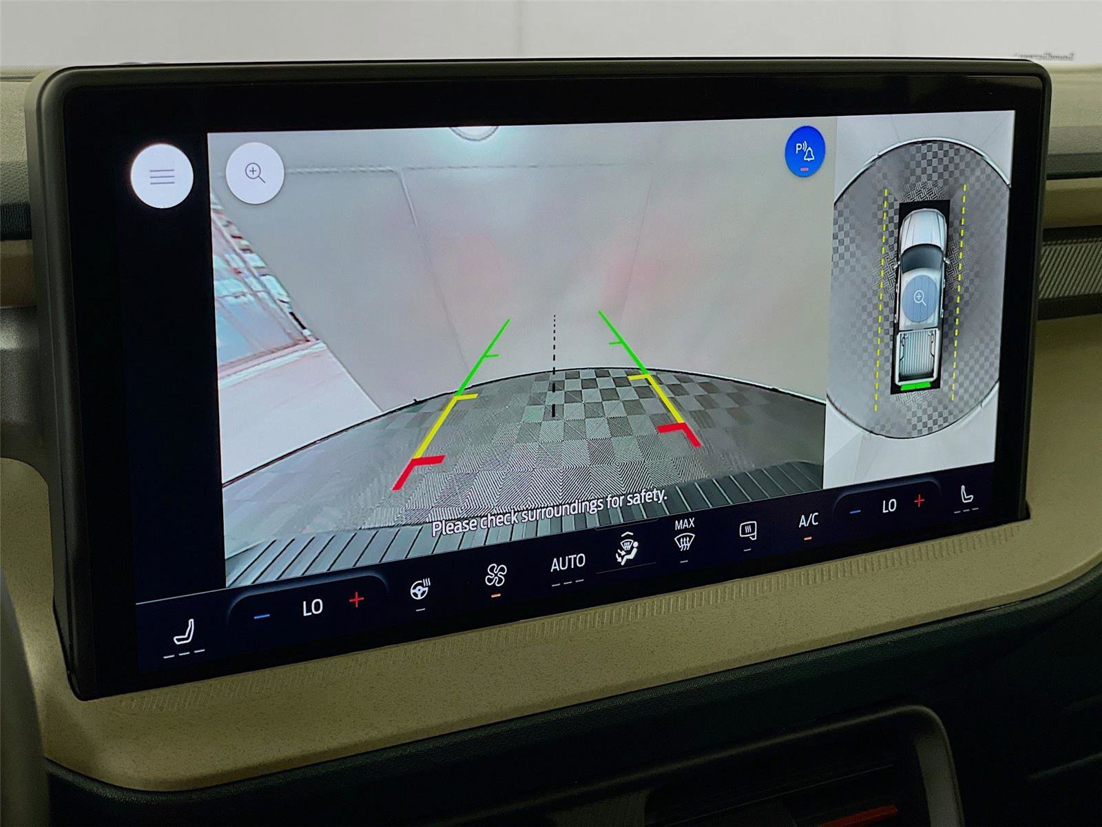 Used 2025 Ford Maverick Lariat w/ 4K Tow Package image 17