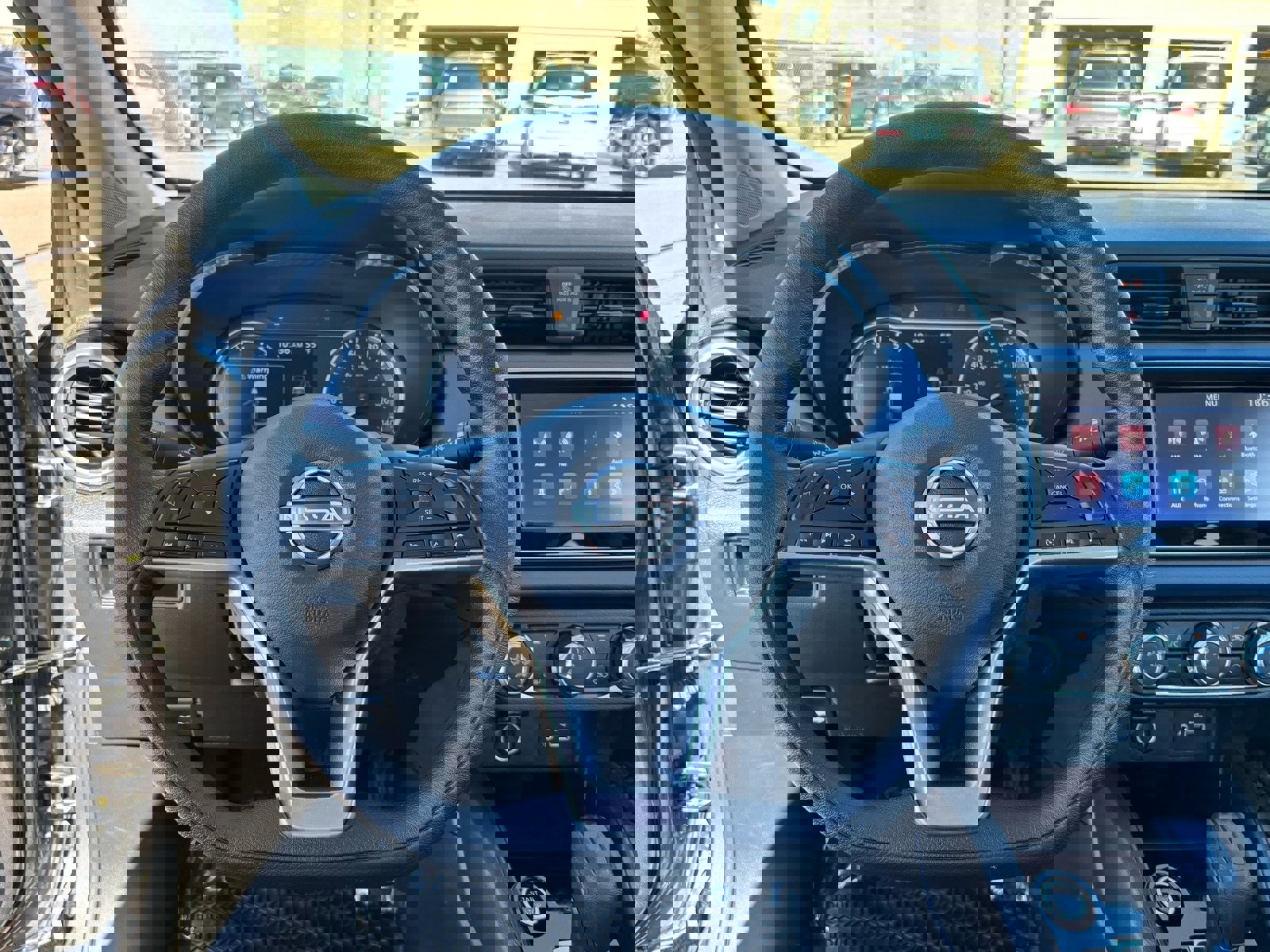 Certified 2025 Nissan Versa SV image 18