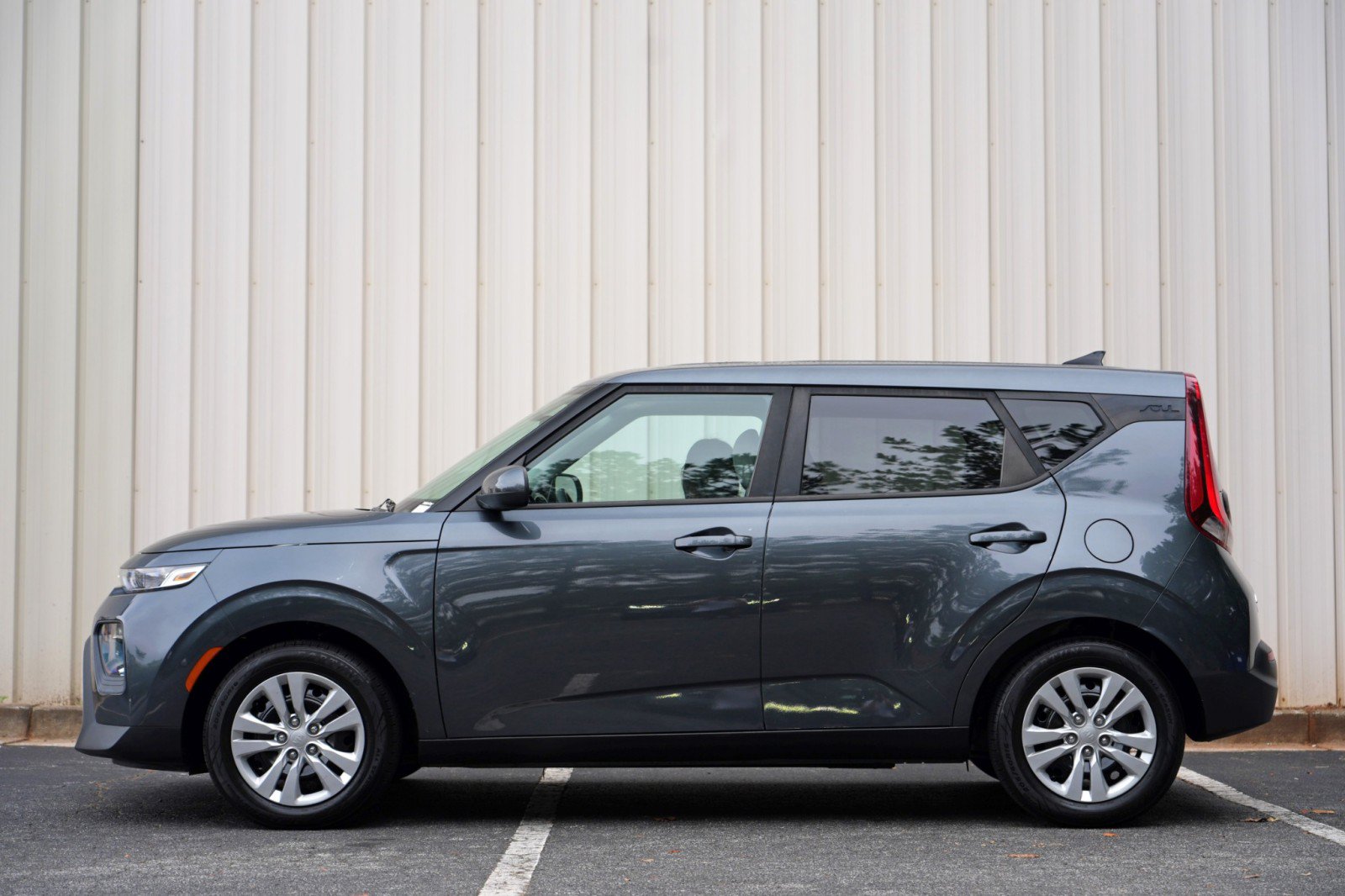 Used 2020 Kia Soul LX FWD image 8