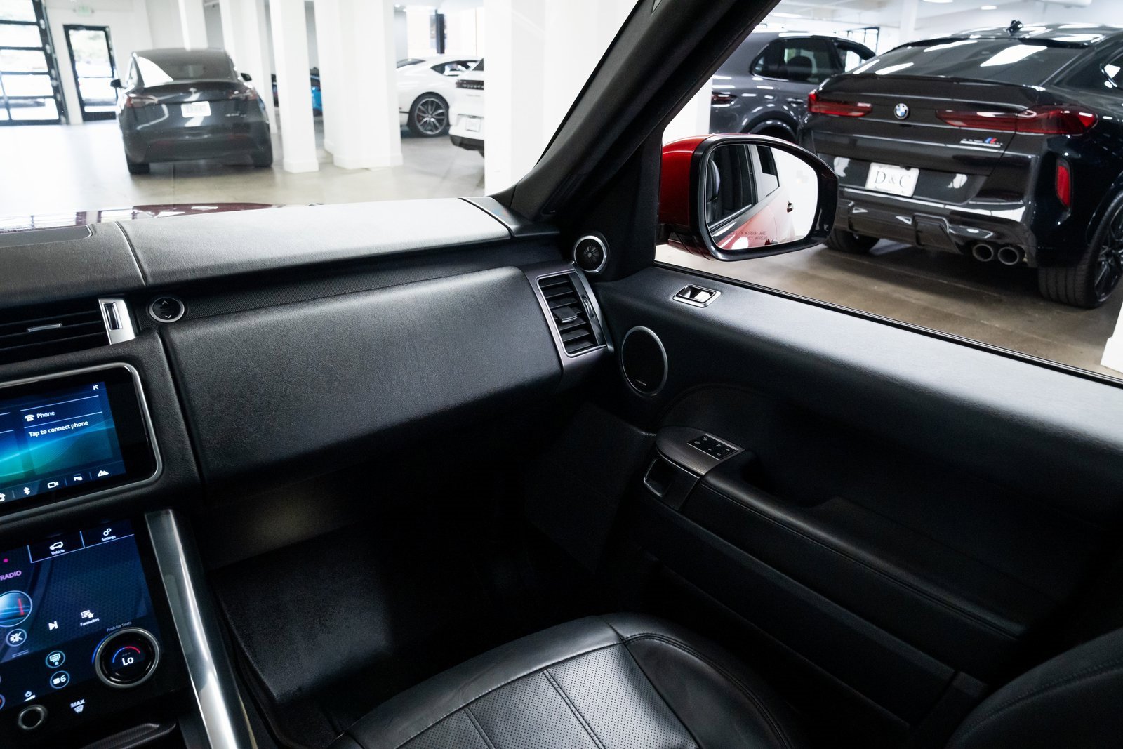 Used 2018 Land Rover Range Rover Sport HSE image 11