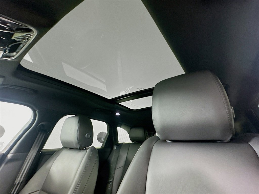New 2026 Land Rover Range Rover Velar Dynamic SE image 21