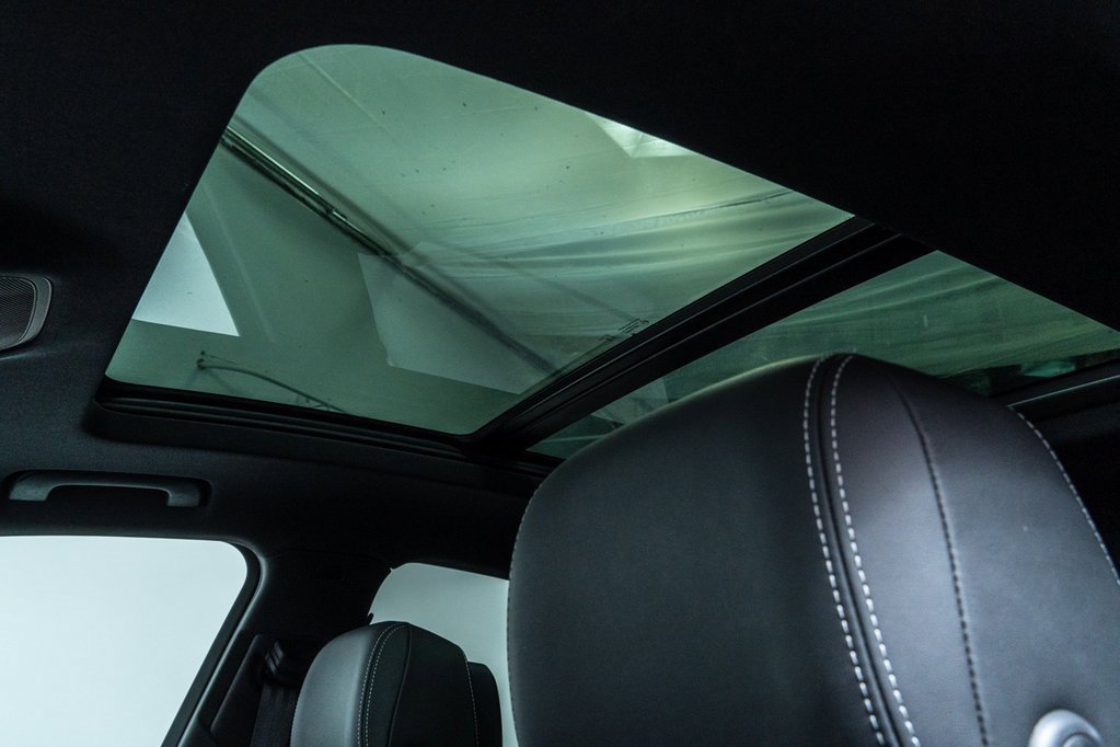 Used 2025 Audi SQ5 Premium Plus w/ Premium Plus Package image 28