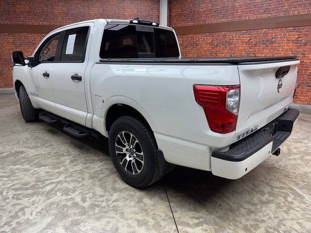 Used 2024 Nissan Titan SV w/ SV Convenience Package video 2