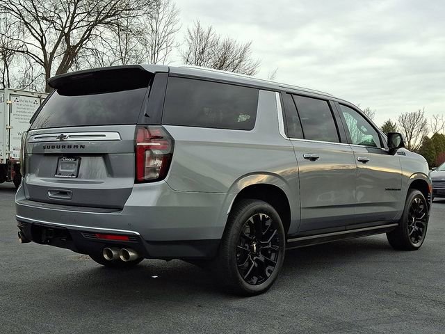 Certified 2024 Chevrolet Suburban High Country AWD/4WD image 9