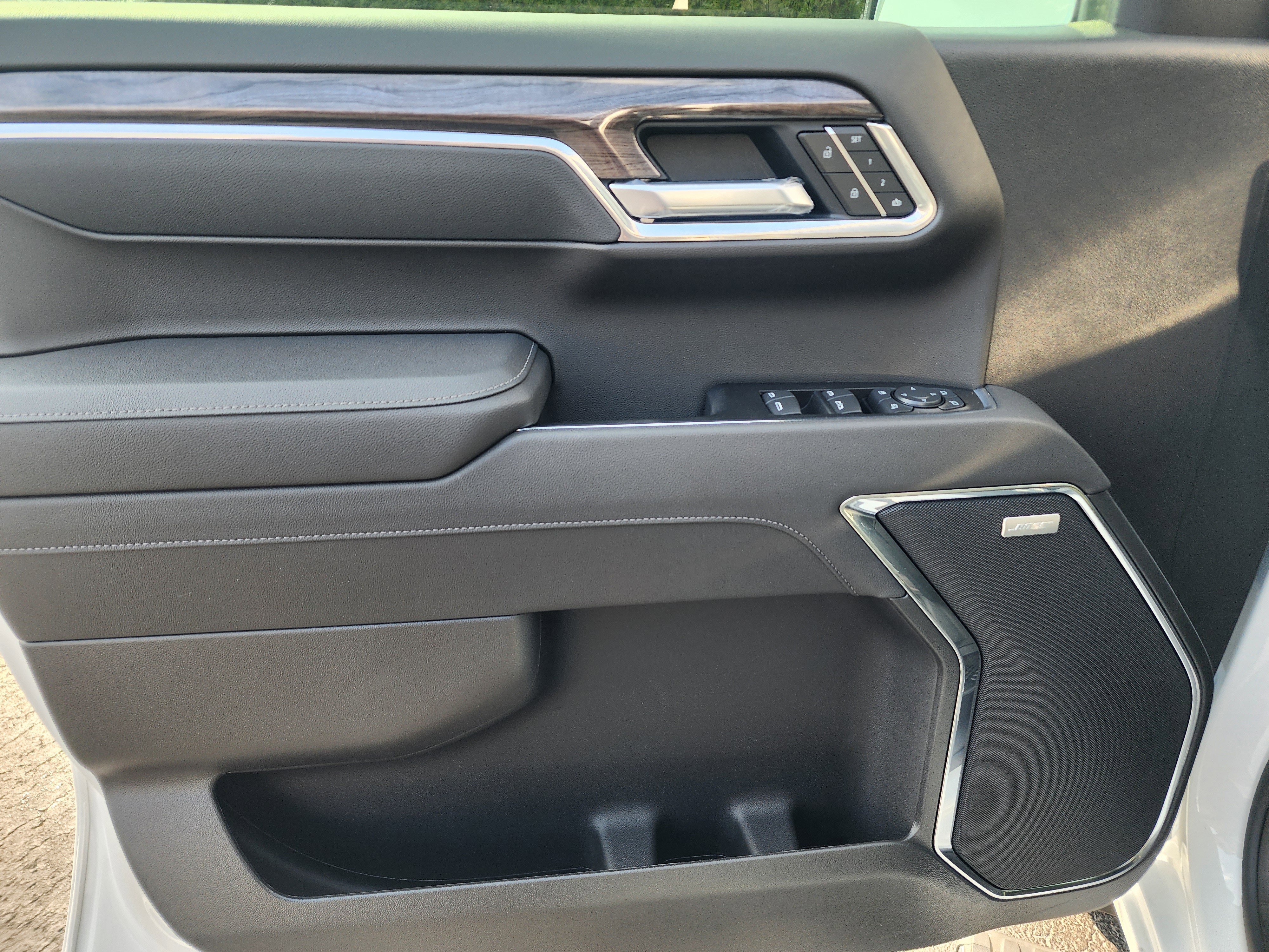 New 2026 Chevrolet Silverado 1500 LTZ w/ LTZ Premium Package image 24