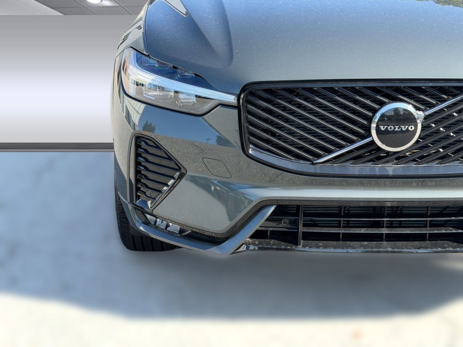 New 2026 Volvo XC60 B5 Core w/ Protection Package AWD/4WD image 12
