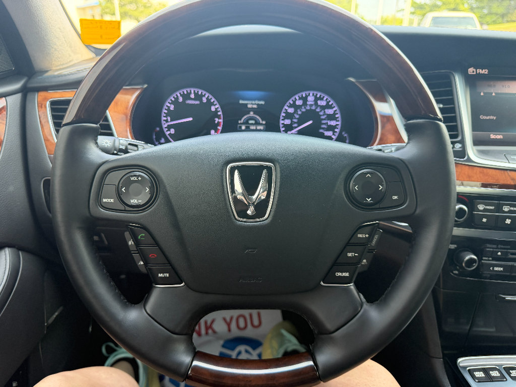 Used 2014 Hyundai Equus Signature RWD image 41